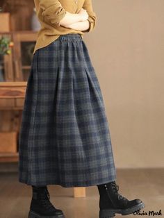 Olivia Mark - Color-Blocked Plaid Wool Midi Skirt, Winter Plaid Skirt, Long A-Line Skirt Wool Skirt Outfit Winter, Plaid Skirt Long, Wool Skirt Outfit, Washington Fashion, Kogal Gyaru, Cool Weather Outfits, Midi Skirt Winter, Long Wool Skirt, Long A Line Skirt