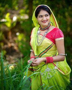 Gujarati Photo, Dj Images, Bollywood Hairstyles, Girl Crush Fashion, Love Couple Photo, Photo Pose Style, Beautiful Women Over 40, Beautiful Saree, Stylish Girl