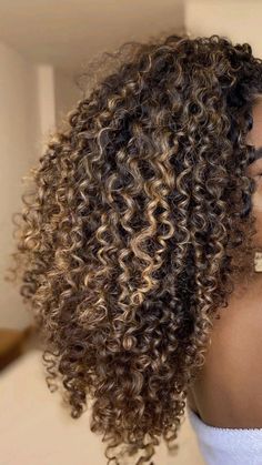 Dye Curly Hair, Curly Highlights, Hairstyle For Short Hair, Hairstyle For Short, Dark Curly Hair