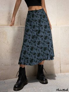 Olivia Mark - Floral Print High-Waisted A-Line Skirt Midi Skirt Outfits Fall, Emmiol Outfits, Witchy Outfits, Corporate Goth, Floral Print Midi Skirt, Grunge Clothing, Street Y2k, Bling Ring, Looks Street Style