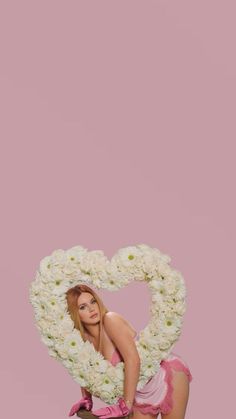 lana del rey skims campain phototshoot flower heart wallpaper Lana Del Rey Nadia Lee Cohen, 13 Beaches Lana Del Rey Aesthetic, Flower Heart Wallpaper, Lana Del Rey Background, Lana Wallpaper, Lana Pink, Ldr Aesthetic, Scarie Movie, Genos Wallpaper