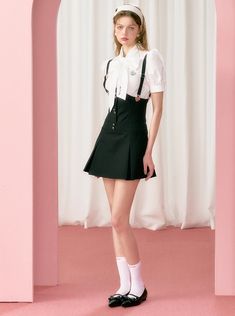 ❤︎ French White Bow Shirt Running Sleeve + High waist Susus skirt setup❤︎ 
tops










Unit (cm)
Length
Chest surroundings
shoulder width


S
44.5
82
33


M
45.5
86
34


L
46.5
90
35



 
skirt









Unit (cm)
Length
Waist


S
55.5
65


M
56.5
69


L
57.6
73 Bow Shirt, Bow Shirts, Tennis Skirts, White Bow, Set Up, Quilted Bag, Lantern Sleeve, Cute Bags, Lantern Sleeves