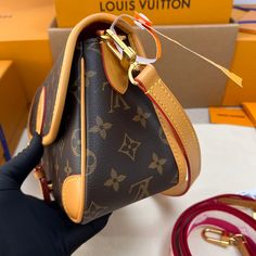 BRC Fashion Lu-Vi Bags - 15840 A+ Excellent Quality copies; Contact us if you've any questions in your mind. Crossbody Shoulder Bag, Exclusive Designs, Fashion Statement, Louis Vuitton Bag, Luxury Bags, Contact Us, Fashion Bags, Clutch Bag, Paper Bag