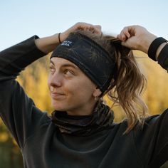 Sharing a passion for technical and beautiful outdoor apparel, we teamed up with the ladies behind Skida, a Vermont-based accessories company to bring you your new go-to cold weather head and neckwear. The insulated Alpine Headband brings an extra barrier of warmth. Printed with our Black Lily pattern, this poly-blend fabric is lined with soft Polartec® micro-fleece, a combination that wicks moisture, keeping you warm and dry. Sons Girlfriend, Mountain Outfit, Lily Pattern, A Gentle Reminder, Short Legs, Pretty Patterns, Christmas 2023, Ear Warmers, Long Legs