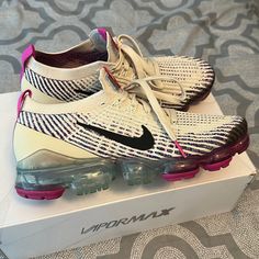 Nike Vapor Max Women Size 9 Comes With Box Can Ship Next Business Day Please Share My Page Pet & Smoke Free Home Nike Shoes Vapormax Woman, Please Share My Page, Women Nike Vapormax, Nike Air Vapor Max Run Utility, Share My Page, Nike Vapor Max, Nike Air Vapormax Flyknit 3, Nike Vapor Jet 6.0, Vapor Max