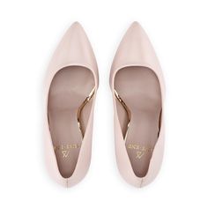 Description
Sizing / Details
Shipping / Return



PALE PINK NAPPA COURT SHOE WITH GOLD-PLATED HEEL


Made in pale pink nappa leather, ROSALIA is the perfect wardrobe staple, standing out for its elegance and comfort. It is an essential basic that cannot be missing in any wardrobe, it is very easy to combine and you cannot go wrong with it

Its gold-plated heel gives the design personality, as well as greater durability and resistance to scratches and blows , becoming a must-have. The pattern of our court shoe has no visible seams either on the side or on the edge, which gives an extra quality finish.

Its neckline allows the toes to be seen slightly, visually lengthening the leg.


SIZING: This design runs true to size, choose the size you usually wear. 

If you wish, we can advise you on Rose Gold 4-inch Heels For Formal Occasions, Elegant Rose Gold Heels With Pointed Toe, Elegant Rose Gold Pointed Toe Heels, Classic Pink Heels With 4-inch Heel, Chic Blush Heels With Sculpted Heel, Blush Heels With Sculpted Heel, Feminine Pink Court Shoes With 4-inch Heel, Feminine Pink Heels With Sculpted Heel, Luxury Pink Heels For The Office