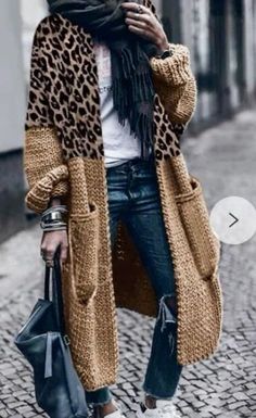 10 Winter Outfits, Revealing Outfits, Dress Up Jeans, Casual Outerwear, Estilo Chic, Casual Cardigans, Outfit Aesthetic, Knit Fashion, Bold Fashion