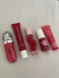 Haut Routine, روتين العناية بالبشرة, Lip Glosses, Makeup Essentials