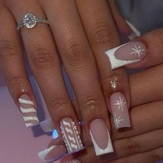 Ongles Bling Bling, Unghie Sfumate, Candy Cane Nails, Girly Acrylic Nails, French Acrylic Nails, Short Square Acrylic Nails