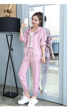 Outfits With Names, Tops For Women Korean, Street Style For Women, Casual Jumpsuits For Women, Casual Blouses For Women, Casual Pants For Women, Stylish Outfits Casual, Korean Summer Outfits, Casual Fashion Trends