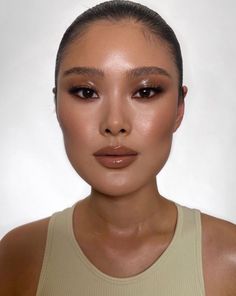 Glossy Eyeshadow, Dewy Makeup Look, Patrick Ta, Dewy Makeup