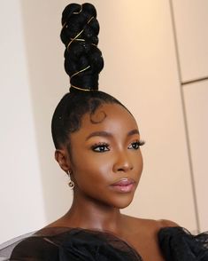 Runway Hairstyles Avant Garde, Coming To America Hairstyle, Natural Hairstyles For Black Women Photoshoot, Editorial Hair Black Model, Creative Hairstyles For Black Women, Ini Dima Okojie, Natural Hairstyles 4c, Big Hairstyles