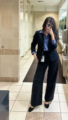 Women Suit Outfits Business, European Baddie, Buisnesscore Outfit Women, Business Formal Outfit, Court Aesthetic, Corporate Core, Court Attire, Corporate Attire Women, Conference Outfit