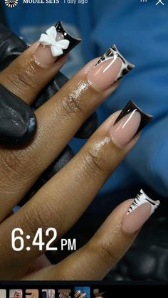 Black And White Nails Acrylic Short, Short Nail Designs Black French Tips, Short Black Nails Designs Classy, Short Black Nails With Charms, Nail Designs Ideas Simple, Dance Nail Ideas, Birthday Nails Black And White, Cute Nail Ideas Black, Black French Tip Ideas