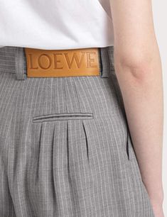 Loewe Trousers, Balloon Trousers, Winter Business Outfits, Detail Couture, Mode Kimono, Trousers Details, Trouser Pocket, Diy Sewing Clothes