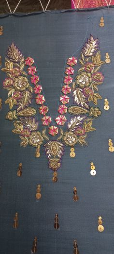 Beads Work Embroidery, Embroidery Patterns Flowers, Bridal Shirts, Gotta Work, Embroidery Beads, Bridal Dresses Pakistan, Maggam Works, Gota Work