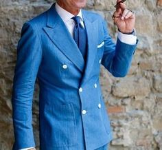 Men With Style, Gentle Man, Mens Suit Style, Rare Crystals, Dapper Suits, Suit Tie, Best Dressed Man, Mens Fashion Blog, Dapper Men