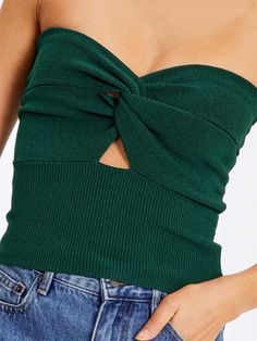 SPECIFICATIONSBrand Name: TOSSYElasticity: High StrecthFabric Type: KnittedMaterial: COTTONMaterial: SPANDEXPattern Type: SolidAge: MIDDLE AGEStyle: High StreetClothing Length: shortOrigin: Mainland ChinaCN: ZhejiangSeason: Spring/SummerDecoration: BacklessModel Number: CM21038GNGender: WOMENTops Type: TANK TOPSItem Type: topsPlace Of Origin: China (mainland) Seamless Knit Tube Top, Knit Bandeau Tube Top, Summer Knit Bandeau Crop Top, Middle Age Style, Top Bustier, Street Clothing, Corset Tops, Chic Coat, Spring Fashion Casual