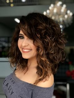 Very Long Bob With Bangs, Long Bob For Curly Hair, Curly Lob Haircut Naturally, Inverted Bob Curly Hair, Curly Hair Cuts For Round Faces, Curly Lob Haircut, Curly Inverted Bob