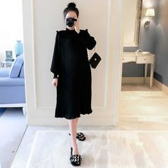 Measurement In CM Size Chest Length Shoulder Sleeve M 88 107 37 52 L 92 108 38 53 XL 96 109 39 54 XXL 100 110 40 55 Measurement In Inch Size Chest Length Shoulder Sleeve M 34.6 42.1 14.6 20.5 L 36.2 42.5 15.0 20.9 XL 37.8 42.9 15.4 21.3 XXL 39.4 43.3 15.7 21.7 [xlmodel]-[photo]-[0000] Pregnancy Dresses Casual, Pregnant Women Fashion, Maternity Fashion Dresses, Clothes For Pregnant, Long Sleeve Maternity Dress, Pregnancy Dress, Spring Maternity, Clothes For Pregnant Women, Dresses Chiffon