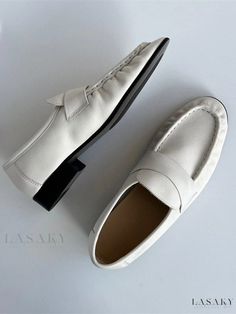 Lasaky - Classic Womens White Penny Loafers: Round Toe, Slip-On Flats Summer Office Loafers With Round Toe, White Loafers For Summer Office Wear, White Loafers For Office In Summer, Classic White Flats For Fall, White Round Toe Flats For Office, White Summer Loafers For Office, Classic White Fall Flats, White Summer Office Loafers, Casual Pointed Toe Moccasins For Office