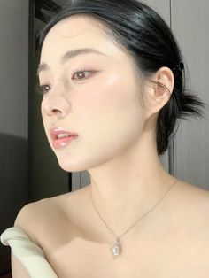 xiaohongshu clean girl makeup look natural cute douyin makeup Xiangshu Makeup, Cute Douyin Makeup, Clean Girl Makeup Look, Clean Girl Makeup, Douyin Makeup, Clean Girl