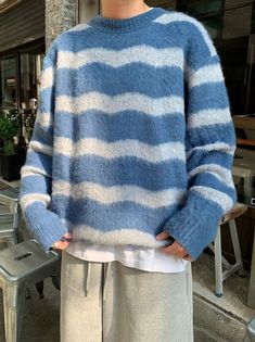 Pastel Sweater Outfit, Blue Clothes Aesthetic, Softboy Aesthetic, Blue Academia, Blue Outfit Men, Academia Aesthetic Outfit Men, Aesthetic Clothes Men, Blue Sweater Outfit, Softboy Outfits