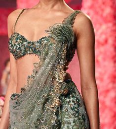 Boho Masquerade, Runway Saree, Indian Inspired Dress, Luxurious Lehenga, Wedding Guest Saree, Wedding Bridesmaid Dresses Indian, Indian Asthetics, Mermaid Lehenga, Couture Lehenga