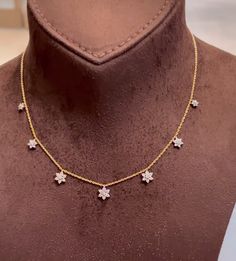 Gold Chain Design With Pendant, Big Earrings Gold, Pretty Gold Necklaces, Delicate Gold Bracelet, Choker Necklace Designs, New Gold Jewellery Designs