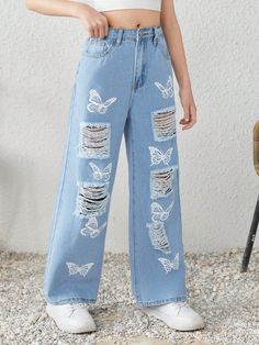 Light Wash  Collar  Denim Animal,Butterfly Straight Leg Embellished Non-Stretch  Tween Girls Clothing Cute Unique Jeans, Tops From Shein, Pants From Shein, Butterfly Things, Butterfly Clothes, Animal Butterfly, Clothes For Teens, Adrette Outfits