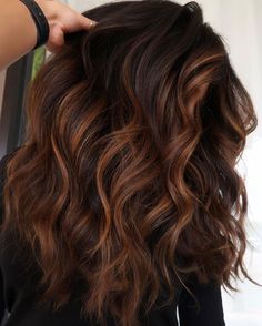 Mahogany With Caramel Highlights, Caramel Copper Hair, Medium Balayage Hair, Balayage Straight Hair, Rambut Brunette, Bronde Balayage, Caramel Balayage