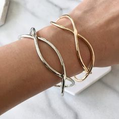 Classic design with a modern flair, our Cali Beach Waves Cuff is minimalist jewelry at its finest. This is the bracelet you will be grabbing day after day! Material: Copper Finish: Gold Plated, Silver Plated, Matte Black Last Chance = FINAL SALE Modern Everyday Jewelry For Spring, Modern Bracelets As Spring Gifts, Modern Bracelet For Spring Gift, Modern Spring Bracelets As Gifts, Modern Bangle Bracelets For Spring, Modern Spring Bangle Bracelets, Chic Spring Bangle Jewelry, Elegant Metal Bangle For Spring, Modern Cuff Bracelet As A Spring Gift