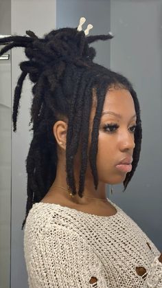 Locs And Chopsticks, Loctician Aesthetic, Brown Locs With Highlights, Locs Pineapple, Large Locs Black Women, Claw Clip Locs, Barrel Twist Locs Women Short Hair, Thick Locs On Black Women, Auburn Locs