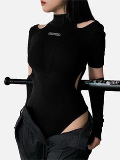 Top Streetwear Brands, Detachable Sleeves, Exclusive Clothing, Clothing Details, Streetwear Women, Womens Bodysuit, Street Style Outfit, Black Bodysuit, Black Jumpsuit