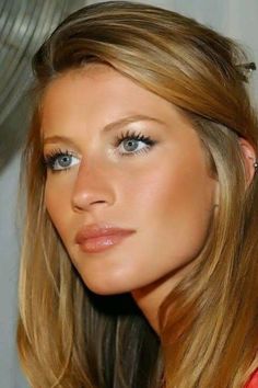 Make Up Sposa, Kylie Jenner Fotos, Best Makeup Tips, Natural Wedding Makeup, Gisele Bündchen, Vitamins For Skin, Gisele Bundchen, Perfect Skin, Trendy Hairstyles