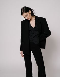 Details This oversized blazer features a pointed lapel, Wide-shoulder and fluid silhouette for a relaxed take on tailoring. 38% Polyester, 33% Viscose, 25% Recycled polyester, 4% Elastane. Size & Fit Size Bust (CM) Shoulder (CM) Sleeves (CM) Length (CM) S 102 48 60 71 M 106 49 61 72 L 110 50 62 73 Shipping & Return Free US shipping on orders over $100.Free International shipping on orders over $300. For more details click HERE. Oversized Semi-formal Blazer With Lapel Collar, Notch Lapel Blazer Dress With Structured Shoulders For Work, Oversized Structured Blazer For Workwear, Fall Workwear Blazer Dress With Structured Shoulders, Oversized Notch Lapel Outerwear For Semi-formal Occasions, Semi-formal Oversized Outerwear With Suit Collar, Fall Tuxedo Blazer Dress For Workwear, Workwear Suit With Structured Shoulders And Notch Lapel, Modern Oversized Blazer For Workwear