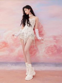 Snow Kong, Dancer Pose, Famous Outfits, Preformance Outfits, Concert Fashion, Stage Outfit, Korean Fashion Dress, Nanjing, Princess Outfits