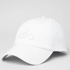 White Alo Yoga Hat Brand New White Flat Brim Dad Hat Casual, White Flat Brim Dad Hat, Casual White Flat Brim Dad Hat, Yoga Street Style, Alo Hat, Fur Mitten, Black Trucker Hat, Black Baseball Cap, White Caps