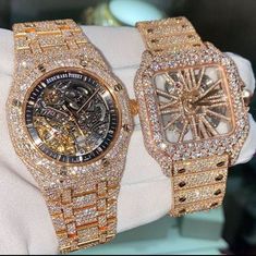 #men #women #man #watches #watch #menswear #menstyle #luxurylife #woman #luxurylifestyle #watchesofinstagram #millionaire #rolex #Wristwatch #wristwatch #beautystore #beauty #store #goldenwatch #diamondwatch Luxury Jewelry Collection, Arabian Perfume, Luxurious Watch, Swiss Automatic Watches, Royal Chain, Necklace Combo, Mens Designer Watches