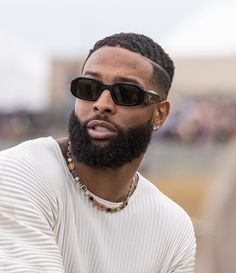 Odell Beckham Jr Haircut, Buzz Cut With Beard, Beard Tips, Black Men Fashion Urban, Black Men Beards, Black Men Haircuts, Casual Sunglasses, Dark Skin Men