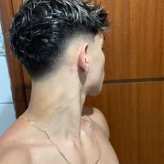 Short Baseball Haircuts, Mens Hairstyles Undercut Fade, Light Bleached Hair, Fade With Messy Top, Messy Crop Haircut Men, Short Mullet Haircut Men, Low Drop Fade Haircut, Mid Fade Haircut Men, Mid Taper Fade Haircut