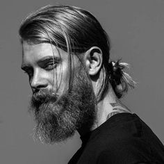 Low Man Bun with Beard Ponytail Hairstyles For Men, Mens Ponytail Hairstyles, Viking Haircut, Man Ponytail, Fun Ponytails, Stylish Ponytail, Popular Mens Hairstyles, Ponytail Hairstyles Easy