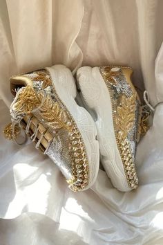 Shop for Chal Jooti Gold Synthetic Leather Madhumalti Leaf Pattern Wedding Sneakers Online at Aza Fashions Diy Heels, Bridal Sneakers, Mehndi Dress, Wedding Sneakers, Closed Toe Heels, Pattern Wedding, Gold Sneakers, Girly Shoes, Royal Jewels