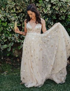 Star Gown, Extra Heels, How To Dress For A Wedding, Popular Prom Dresses, 2021 Prom Dresses, Bachelorette Party Themes, Long Prom Dresses