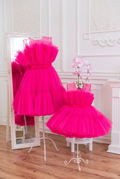 Mother Daughter Matching Party Dress, Blush Birthday Mommy And Me Dress, Adult Tutu Dress Party blush pink matching mommy and me dresses made of soft tulle with cotton linen. Trendy and very puffy mommy and me dresses. Be unique in this adorable matching dresses. Dresses is above knee length tutu, both dresses have pearl buttons on backside. Different colors and color combinations are possible. SIZES AND CUSTOMISATION Dresses are tailored to order in any standart size. For better fit you can lea Baby Blue Maternity Dress, Mommy And Me Dress, Birthday Tutu Dress, Mommy Daughter Outfits, Daughter Outfits, Mother Daughter Fashion, Pink Tutu Dress, Mother Daughter Dresses Matching, Mother Daughter Dress