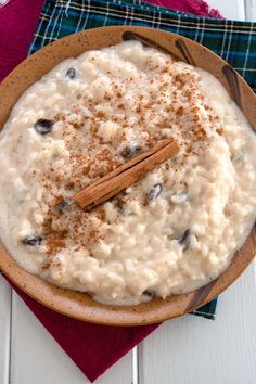 a bowl of oatmeal with cinnamon on top