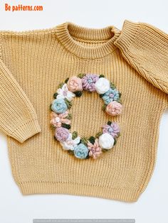 Crochet amigurumi - crochet accessories Knit Chunky Sweater, Monogram Sweater, Embroidered Jumper, Newborn Family Photos, Gifts For Moms, Jumper Patterns, Wool Embroidery, Best Baby Shower Gifts, 1st Birthday Gifts