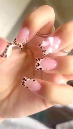 #glamour #cheetahprint #nailinspo Cute Gel Extension Nails, My Melody French Tip Nails, Cheata Print Pink Nails, Simple Cute Nails Square, Square Acrylic Nails Designs Ideas, Cat Design Nail Art, Pink Cheetah Outfit, Nail Art Designs Leopard Print, Nail Ideas Mid Length