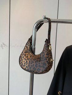 Bird in Bag - Leopard Print Shoulder Bag - A Fashionable and Versatile Accessory Chic Leopard Print Bags For Errands, Hobo Bag Patterns, Bird In Bag, Textures Patterns, Hobo Bag, Bag Pattern, Top Handle, Pu Leather, Leopard Print