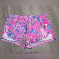 Nwt 4” Ocean Trail Short Pink Isle Shell Me Something Good Size Xl Lilly Pulitzer Shorts, Running Workout, High Rise Shorts, Shorts Athletic, Bike Shorts, Athletic Shorts, Board Shorts, Lilly Pulitzer, Color Blue